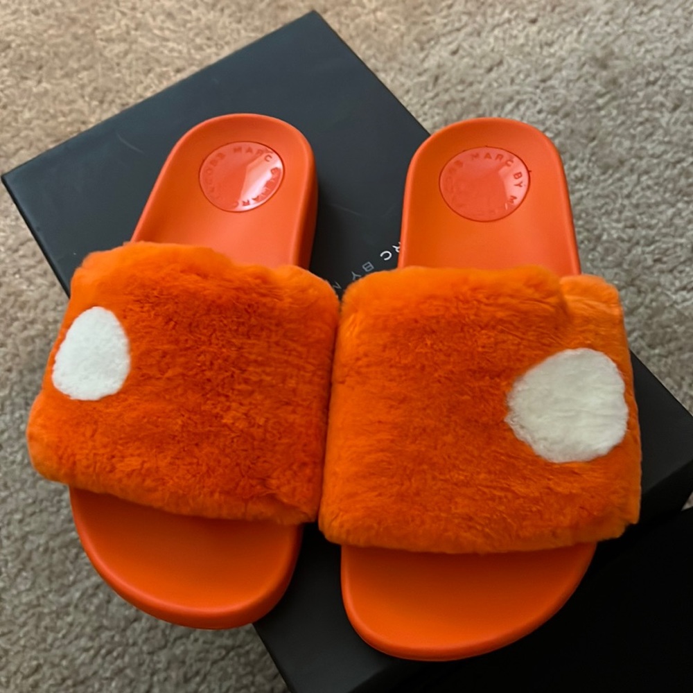 Marc Jacobs genuine fur slides